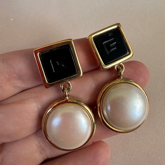 Vintage Givenchy Clip-on Earrings - Picture 1 of 6